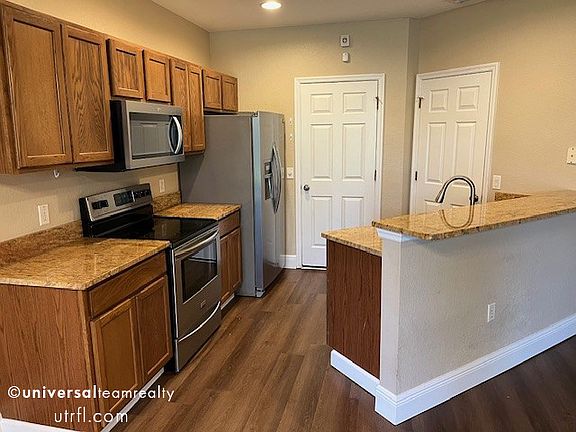 Kitchen pic 2