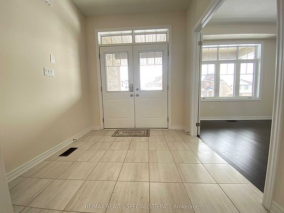 2nd image of 17 Oriole Cres