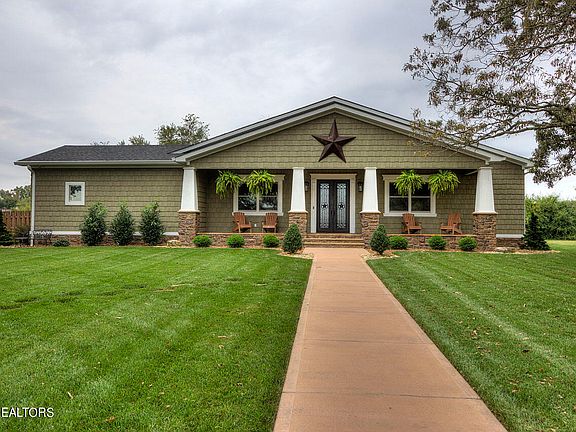 5th image of 185 Red Oak Dr