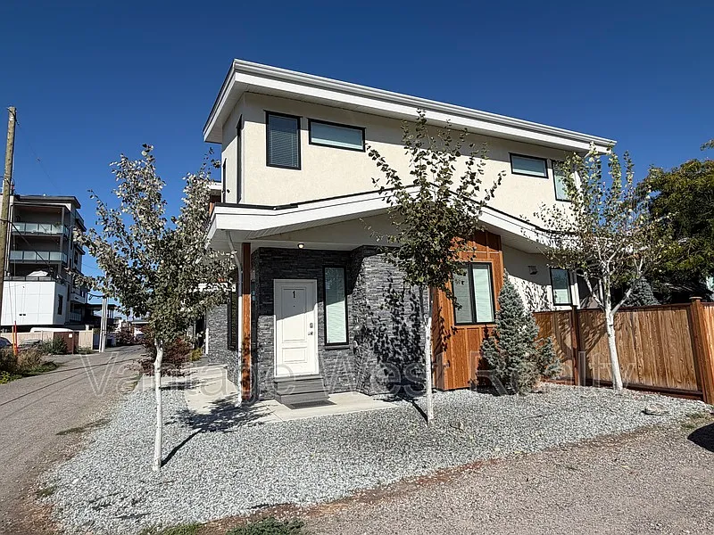 734 Kinnear Ave #1