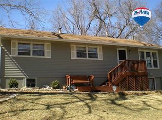 757 Elling Dr, Manhattan, KS 66502