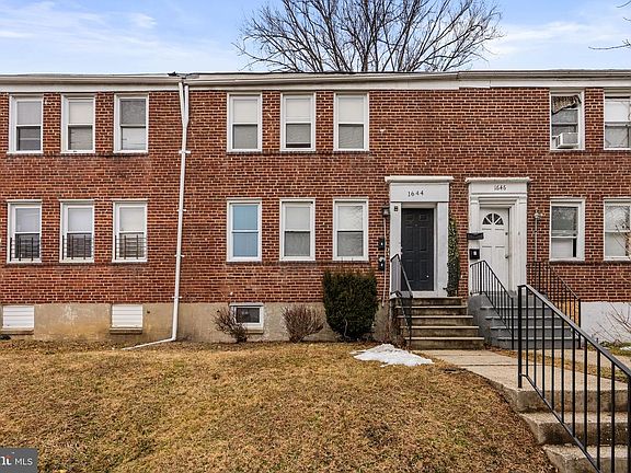 3rd image of 1644 E Cold Spring Ln