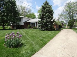 8641 Fireside Ct, West Chester, OH 45069