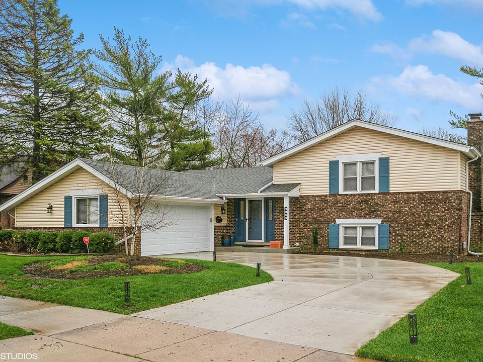 1st image of 3054 N Huntington Dr