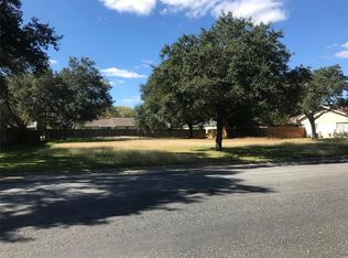 Upton Ave, Schulenburg, TX 78956