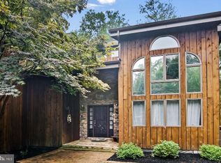 2250 Williams View Dr, Harrisburg, PA 17112