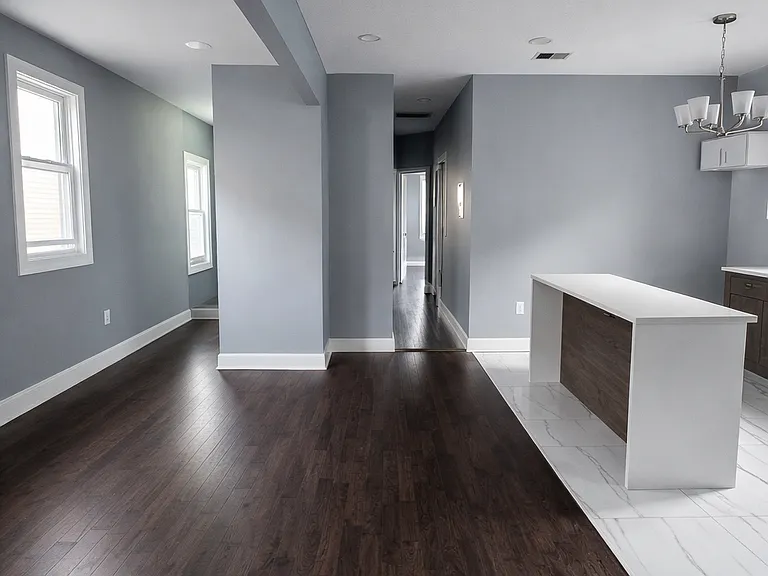 179 Hobson St #2 — photo 3 of 8