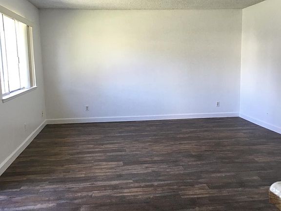 5th image of 1153 Chalmette Ave