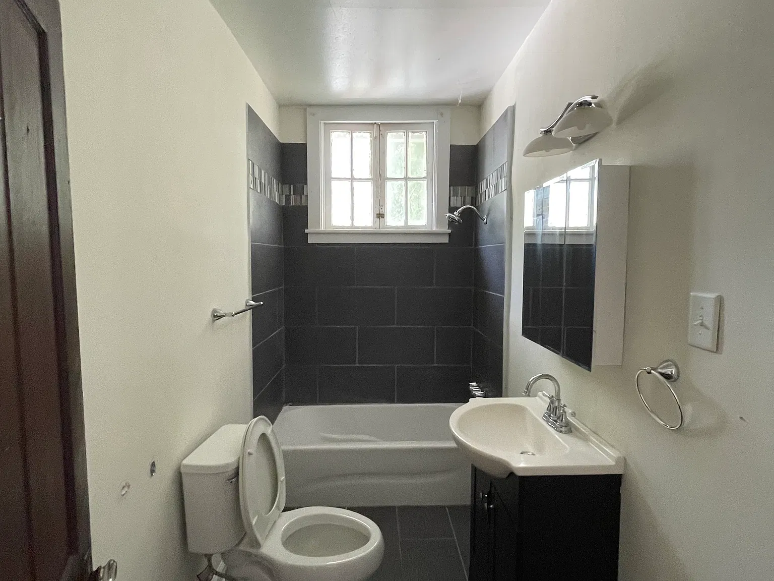 Studio, 550 sqft, $1,125 — Photo 4