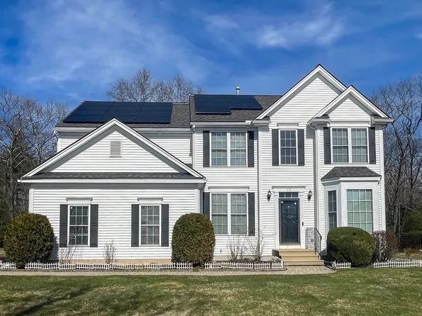 28 Pratt St, South Grafton, MA 01560