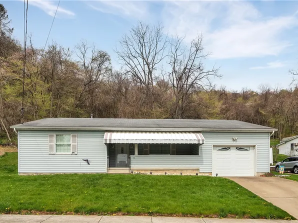 716 McKinley Ave, East Vandergrift, PA 15629