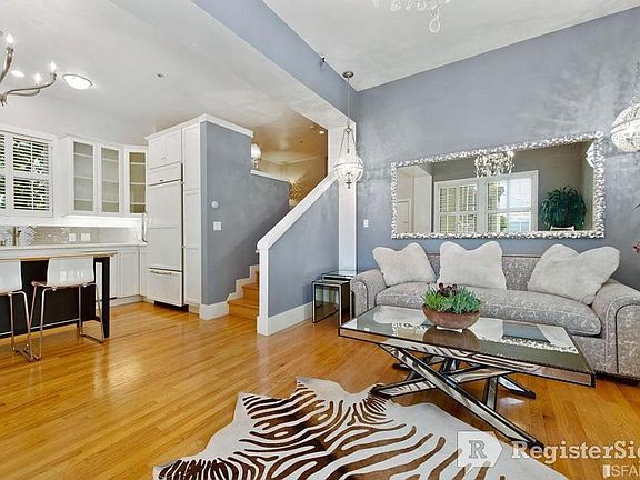 2nd image of 1310 Greenwich St #1314