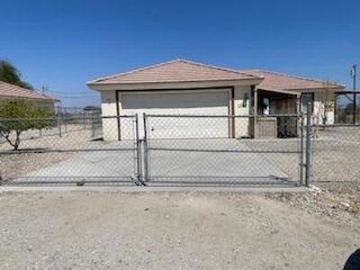 1342 Carpenteria, Thermal, CA, 92274