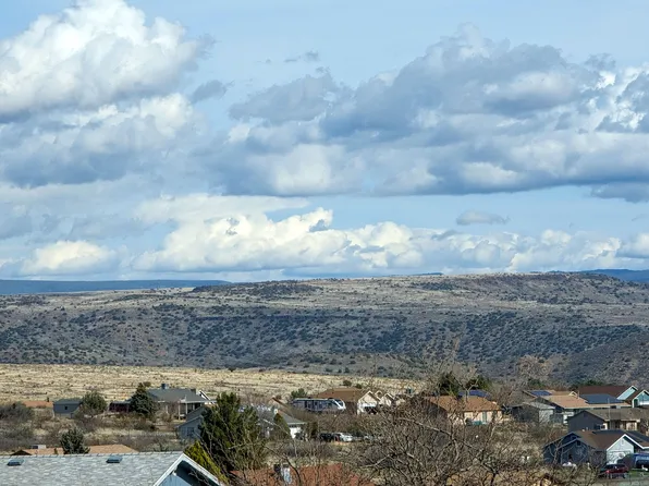 19733 E Stagecoach Trl, Mayer, AZ 86333