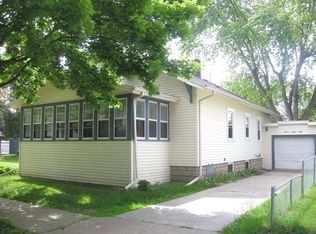 1588 Ellis St, Green Bay, WI 54302