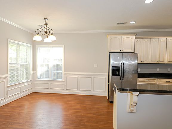 4th image of 4453 Galway Dr