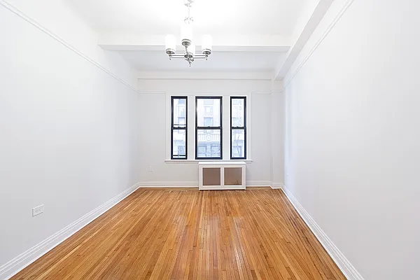 Rented by Traci Kuther, LREB | media 4