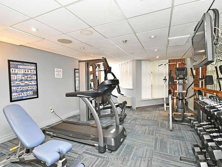 25 Fairview Rd W #807 — Photo 8