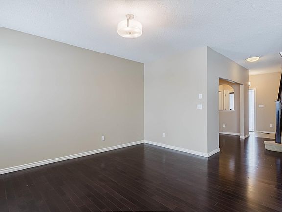 4th image of 1007 173rd St SW