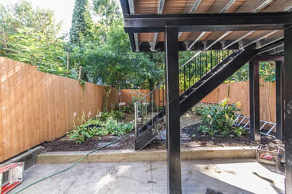 Rented by Twyford Real Estate | media 20