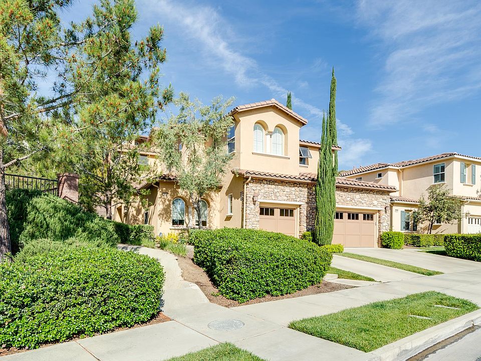 1st image of 23795 Los Pinos Ct
