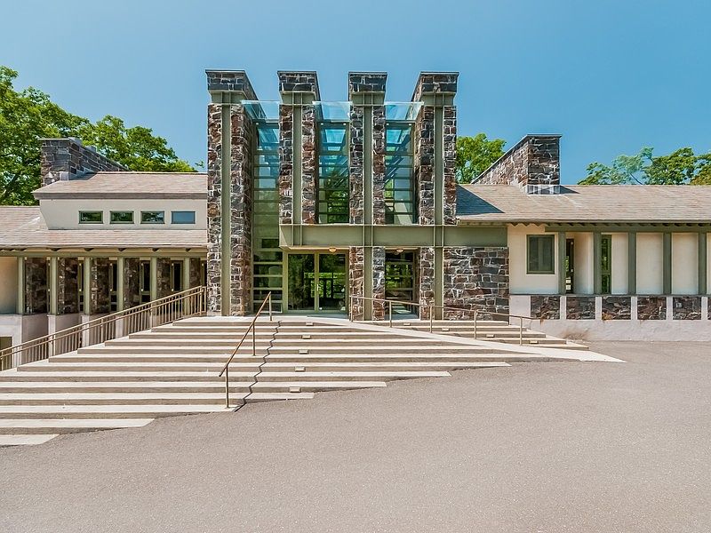 Spectacular Custom Home Seamlessly Integrated with its Nine Acre Setting