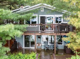 W5625 Springwater Dr, Wild Rose, WI 54984