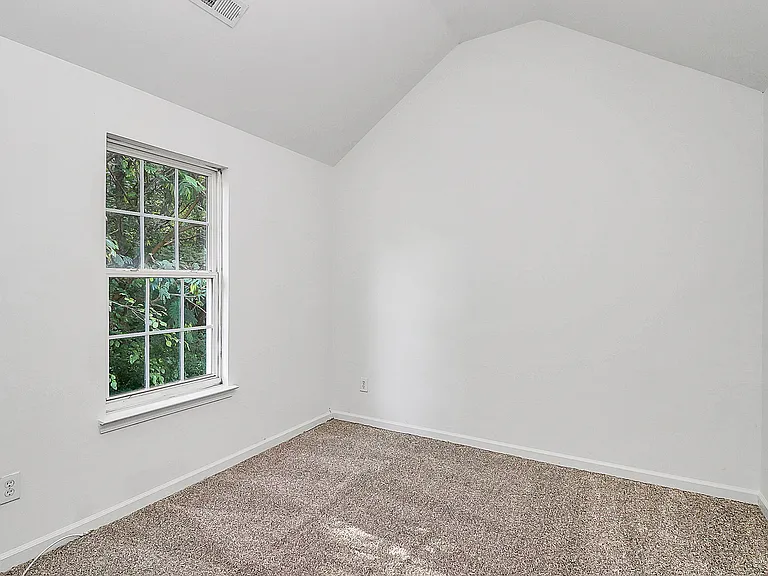 1215 McAllister Dr — Photo 26