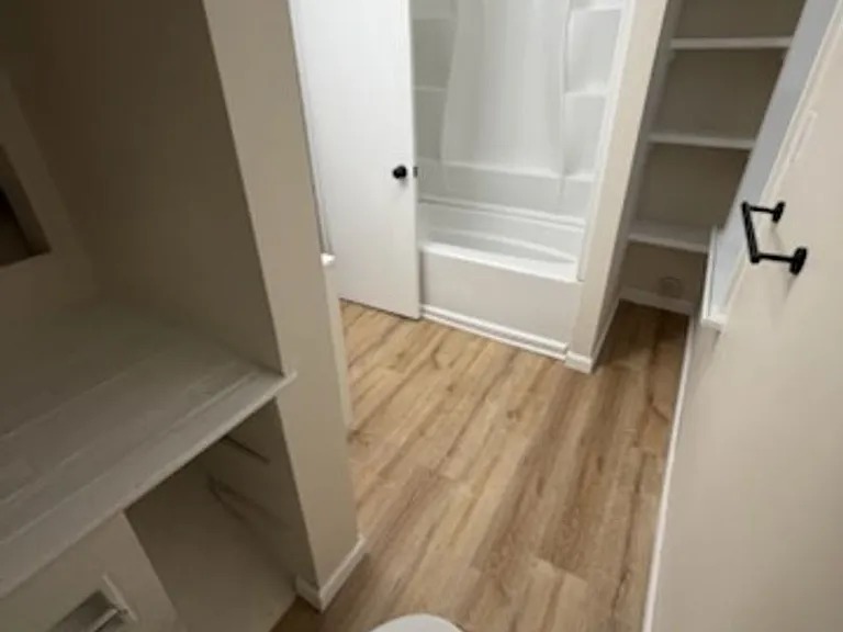 76-78 Cortina Way — Photo 12