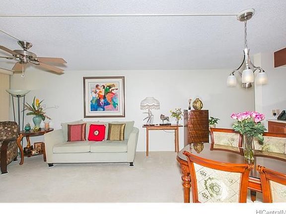 4th image of 990 Ala Nanala St APT 9D