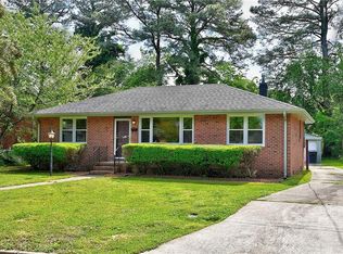 11 Llewellyn St, Portsmouth, VA 23707