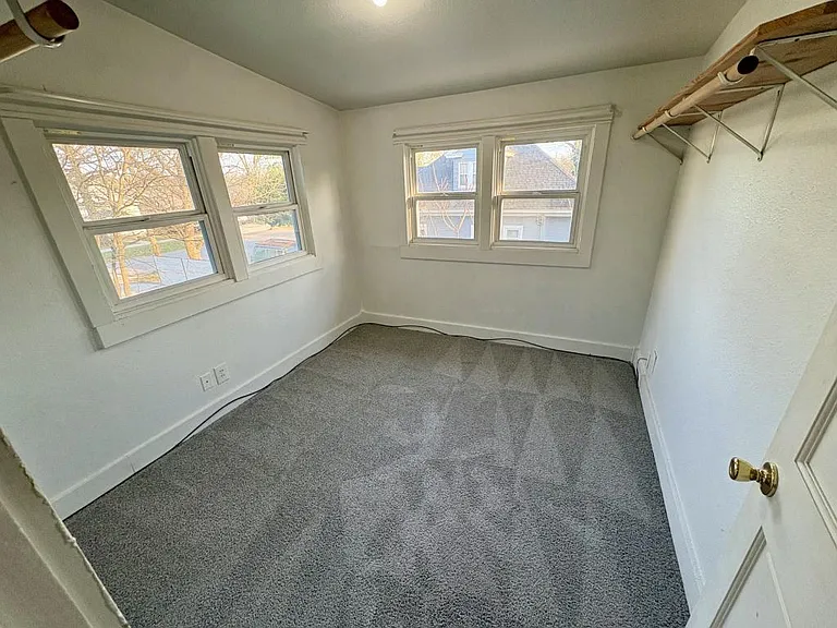 408 S Wright St #B — Photo 7