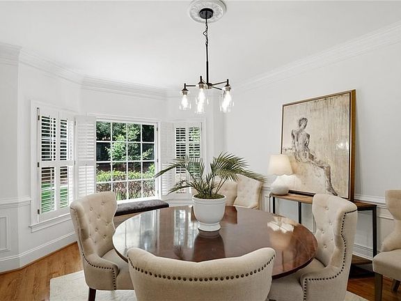 5th image of 473 Cambria Walk SW