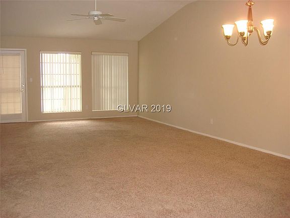 4th image of 4829 Winterset Dr