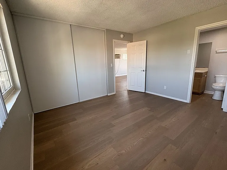 Villa Del Sol Apartments — Photo 76