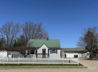 1216 Main St, Junction City, WI 54443