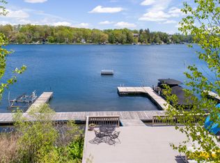5423 Woodland Smt, West Bend, WI 53095