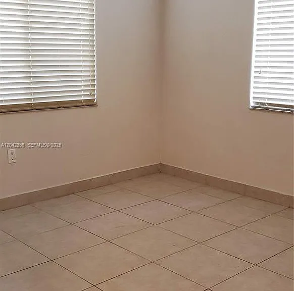 138 NW 31st St #138 — Photo 5