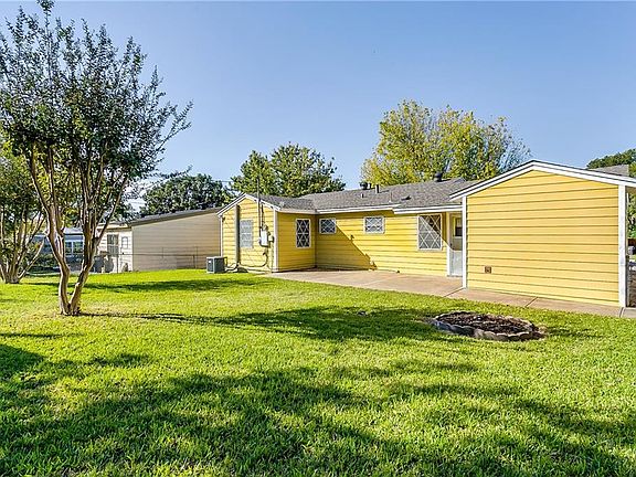 5th image of 5209 Westcrest Dr