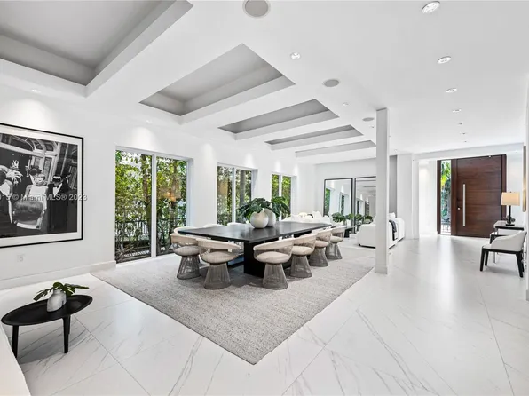 260 S Pkwy, North Miami Beach, FL 33160