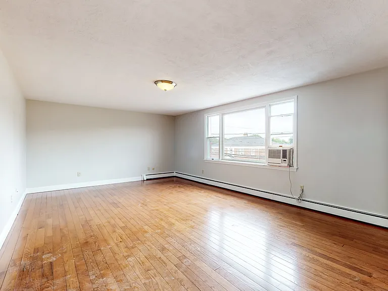 243 Lexington St #2 — Photo 10