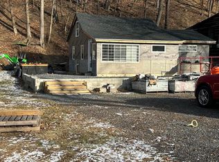 28 W Willow Terrace Dr, Mechanicsburg, PA 17050