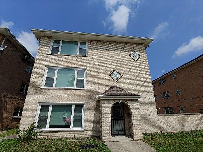 1st image of 1642 Harbor Ave #2