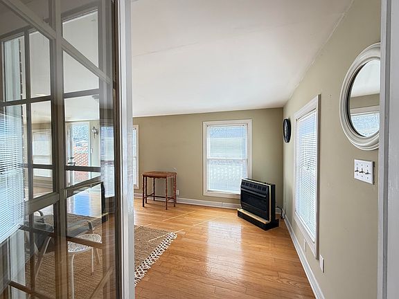 5th image of 6815 Greenfield Dr