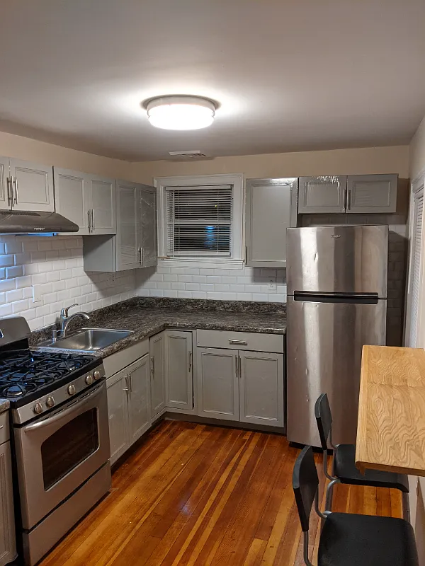 Hichborn St, Revere — Photo 1