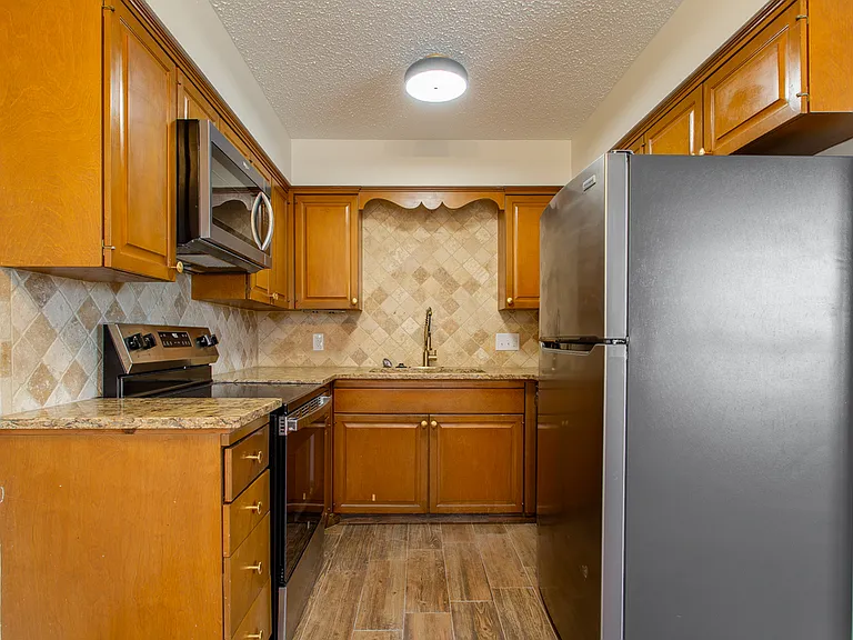 621 S Hayes St #6 — Photo 5