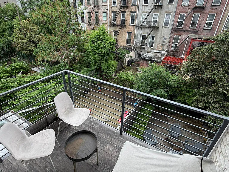 56 Vernon Ave #3 — Photo 8