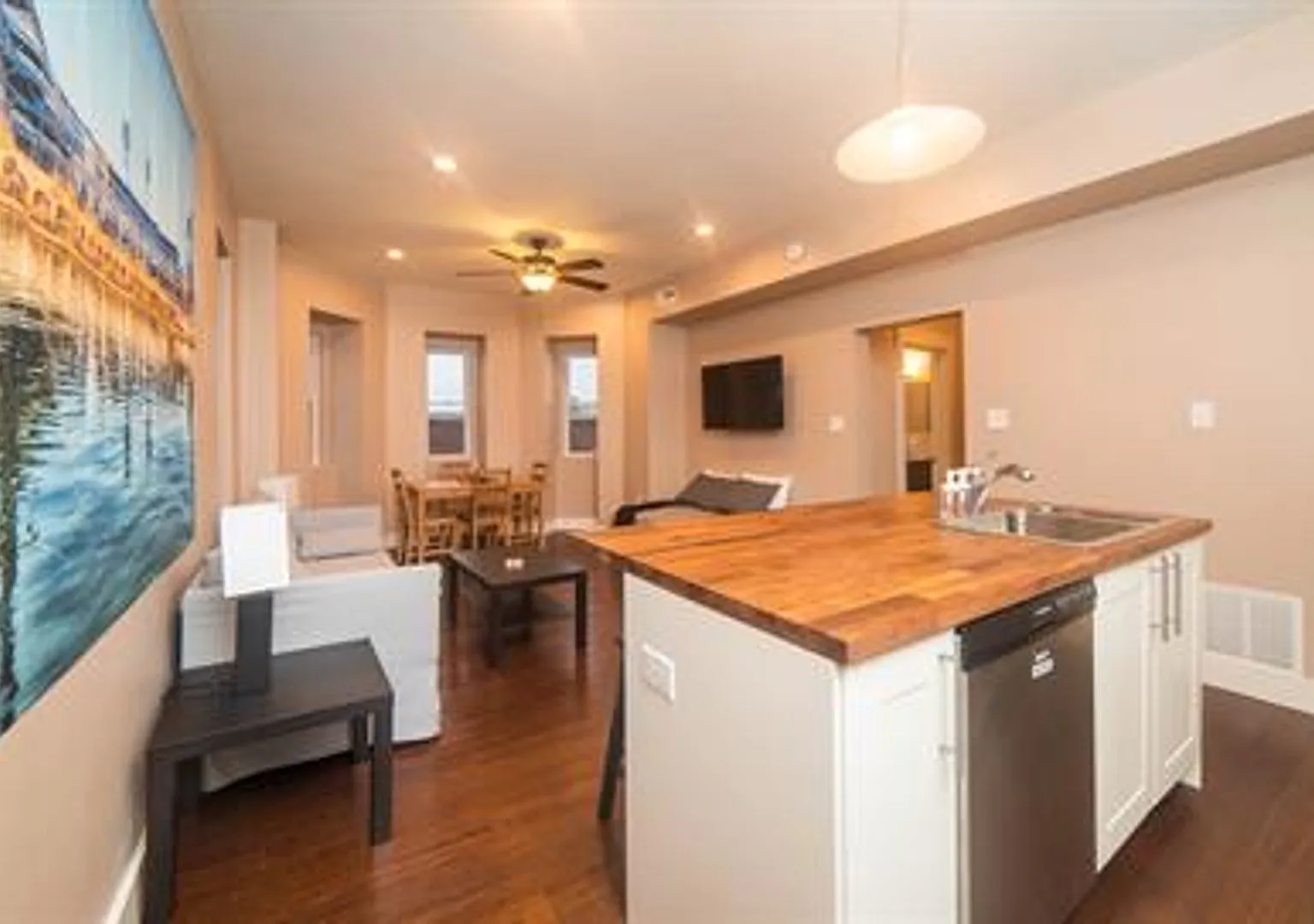 1207 Allegheny Ave — Photo 2