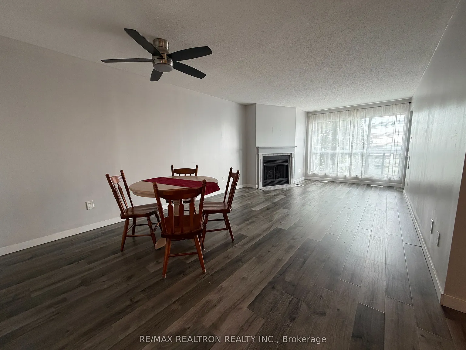 2 bed, $1,975 — Photo 3