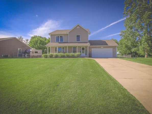 7677 Stermer Dr, Kalamazoo, MI 49048